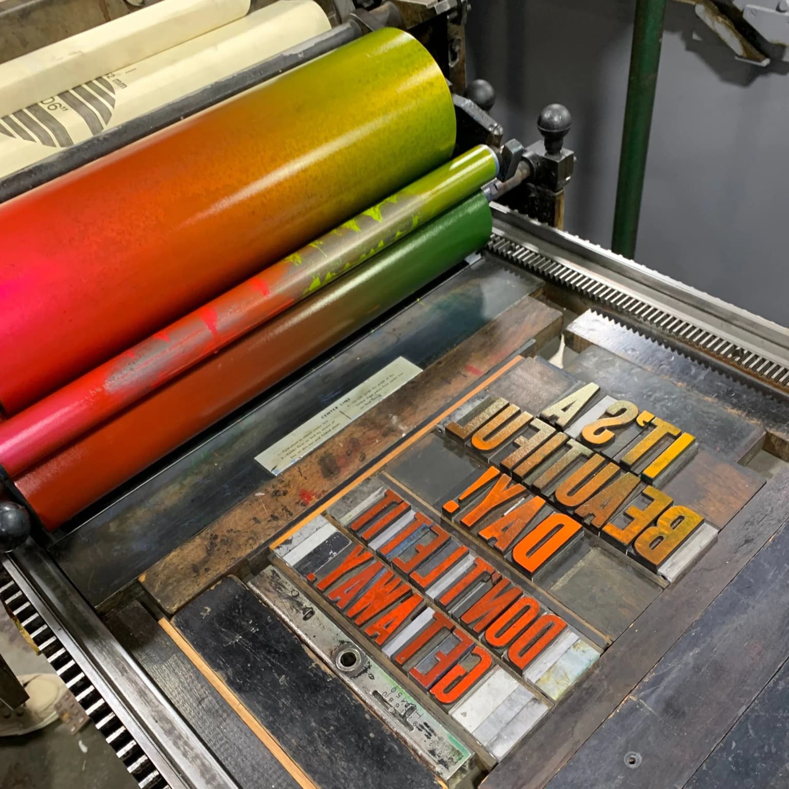 Marketing, signage, and custom print services for Minneapolis professionals
